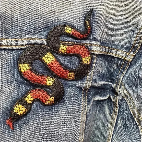 Ring of Fire Denim Jacket with Patch Detail Size S - Picture 9 of 9